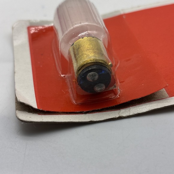 Singer Sewing Machine LIGHT BULB Style L 15w 120v Push In Socket Vintage NOS - Picture 4 of 7